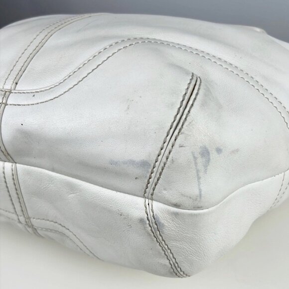 Vintage Coach Y2K White Leather Buckle Zipper Shoulder Bag 9544 - Picture 9 of 16